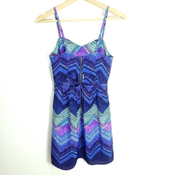 AEO Arty Chevron Strappy Mini Dress w Pockets - Picture 3 of 9